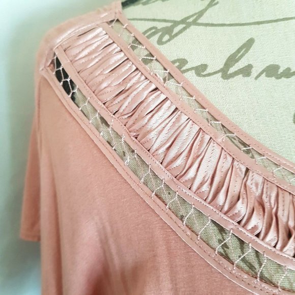 Sopranos Dress Size Medium Size M  Pink Embroidery Stretched Short Sleeve Womens - Picture 5 of 12